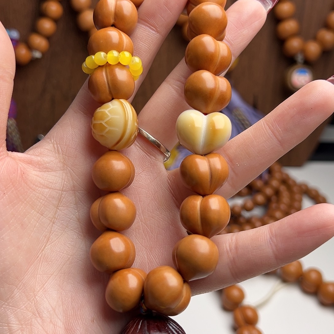 এ***࿐吊坠猴头核桃屁桃