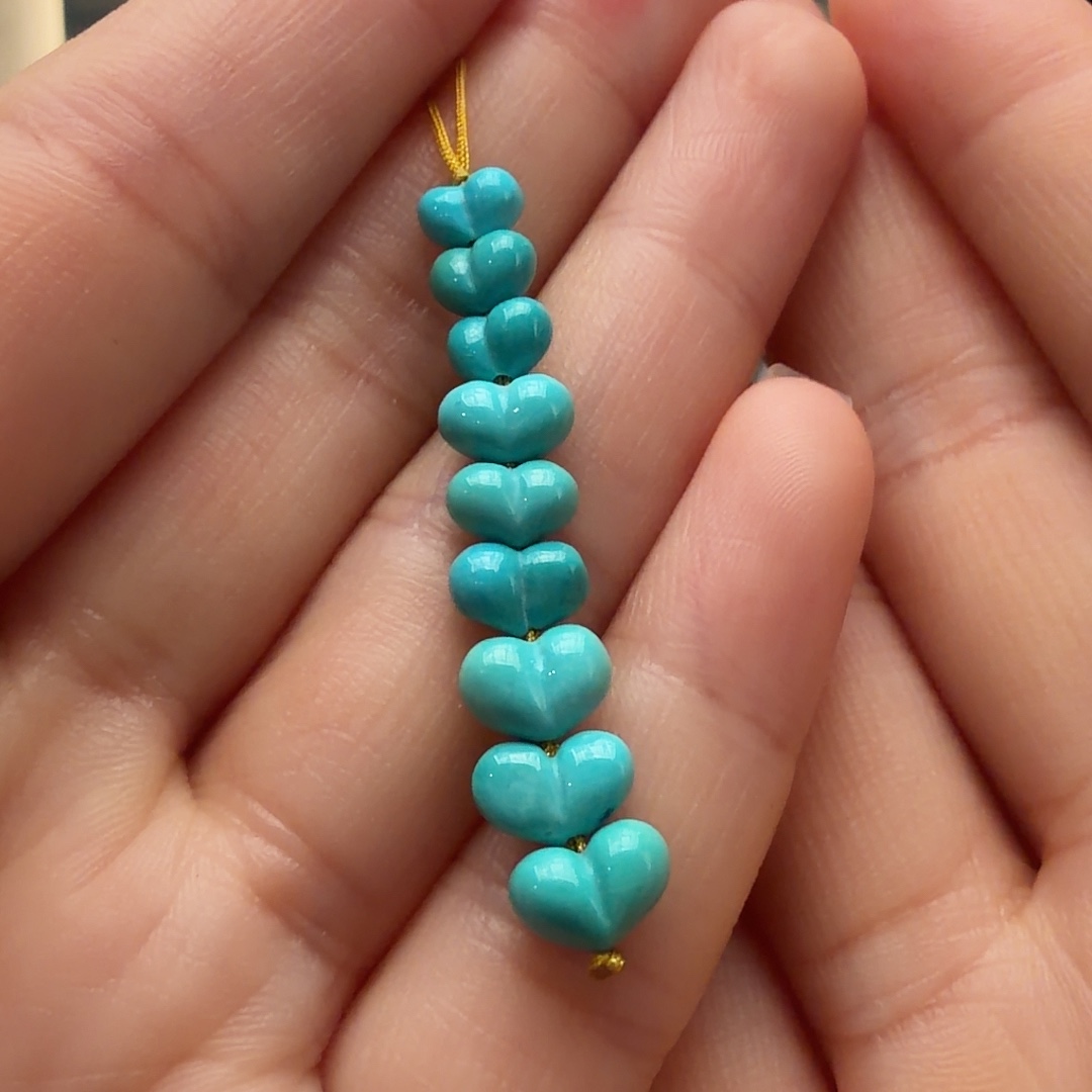 绿松石未镶嵌颈饰