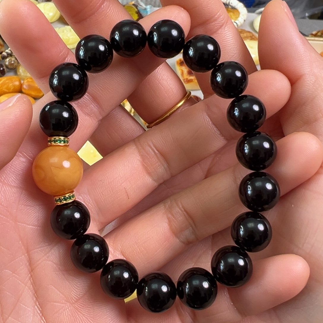 蜜蜡裸石未镶嵌琥珀