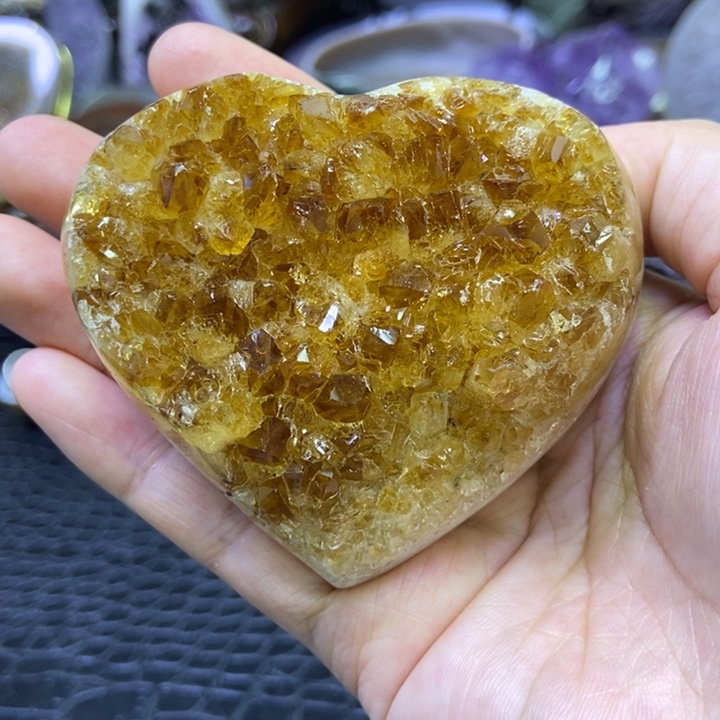 黄晶爱心未镶嵌水晶