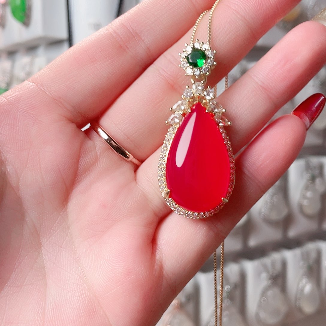 玛瑙/玉髓吊坠(赠链)未镶嵌