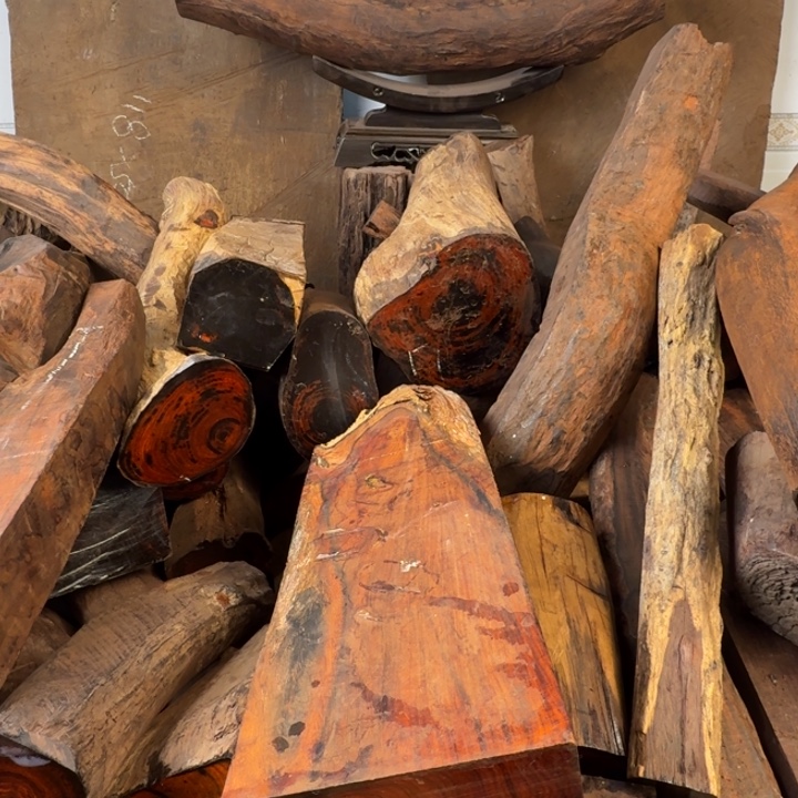 暗***光木大红酸枝原料摆件