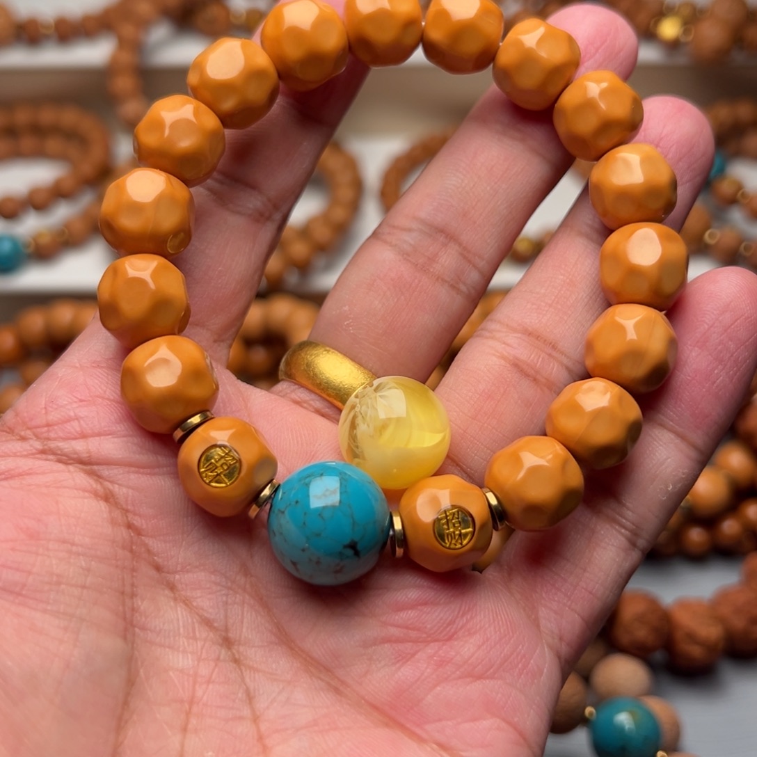 恩***.手串猴头核桃奶酪