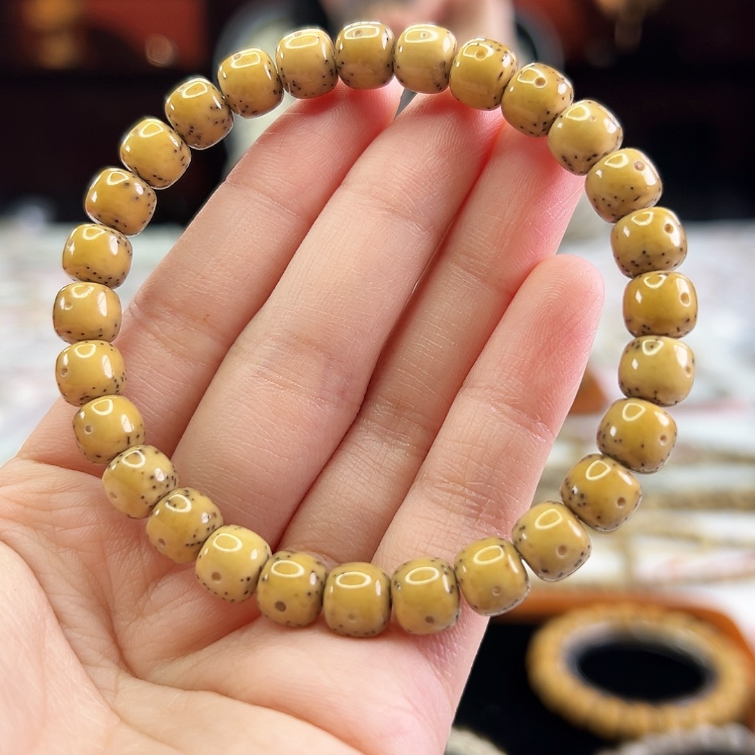星月菩提手串Fqh8*7石玉料 贯穿通体留白 火龙果星点