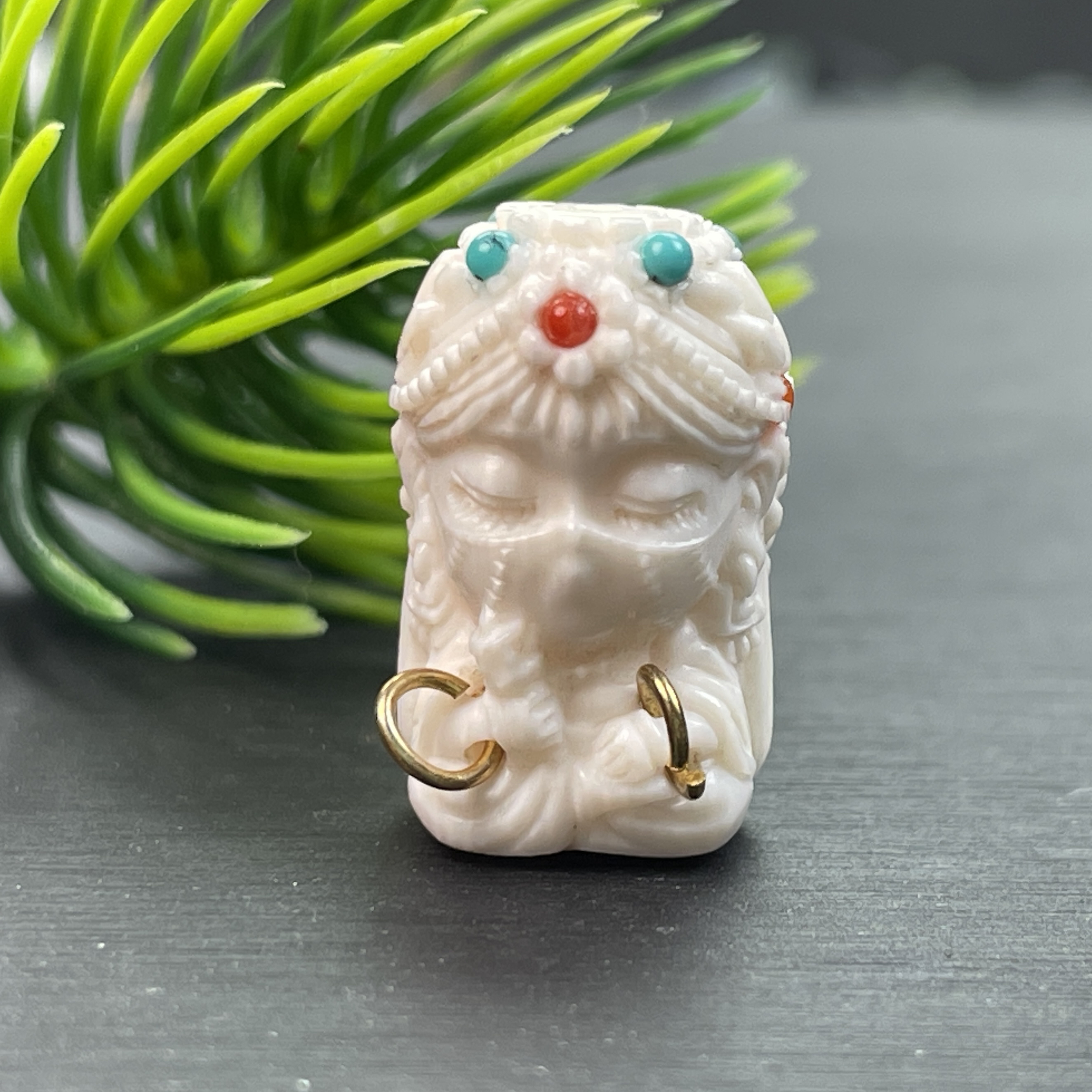 猛犸精工雕刻宝宝佛小龙女尺寸12mm*19mm背云提溜吊坠