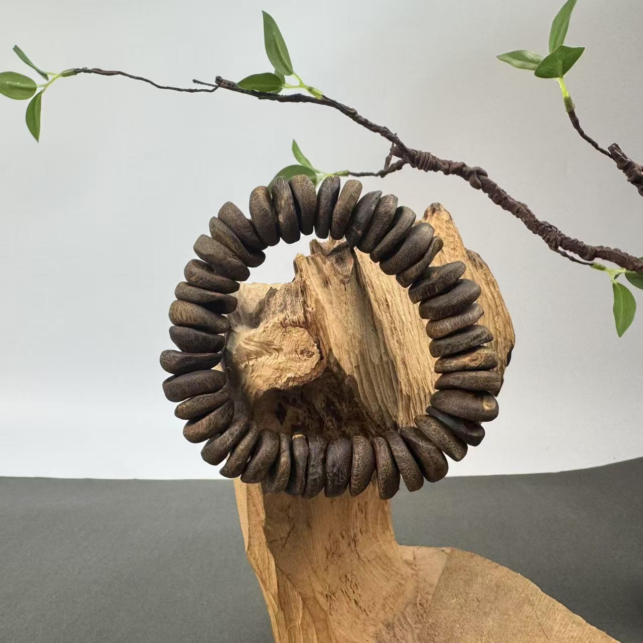 沉香菩香阁棋楠沉水随型包头单圈文玩1件多样性发货53g