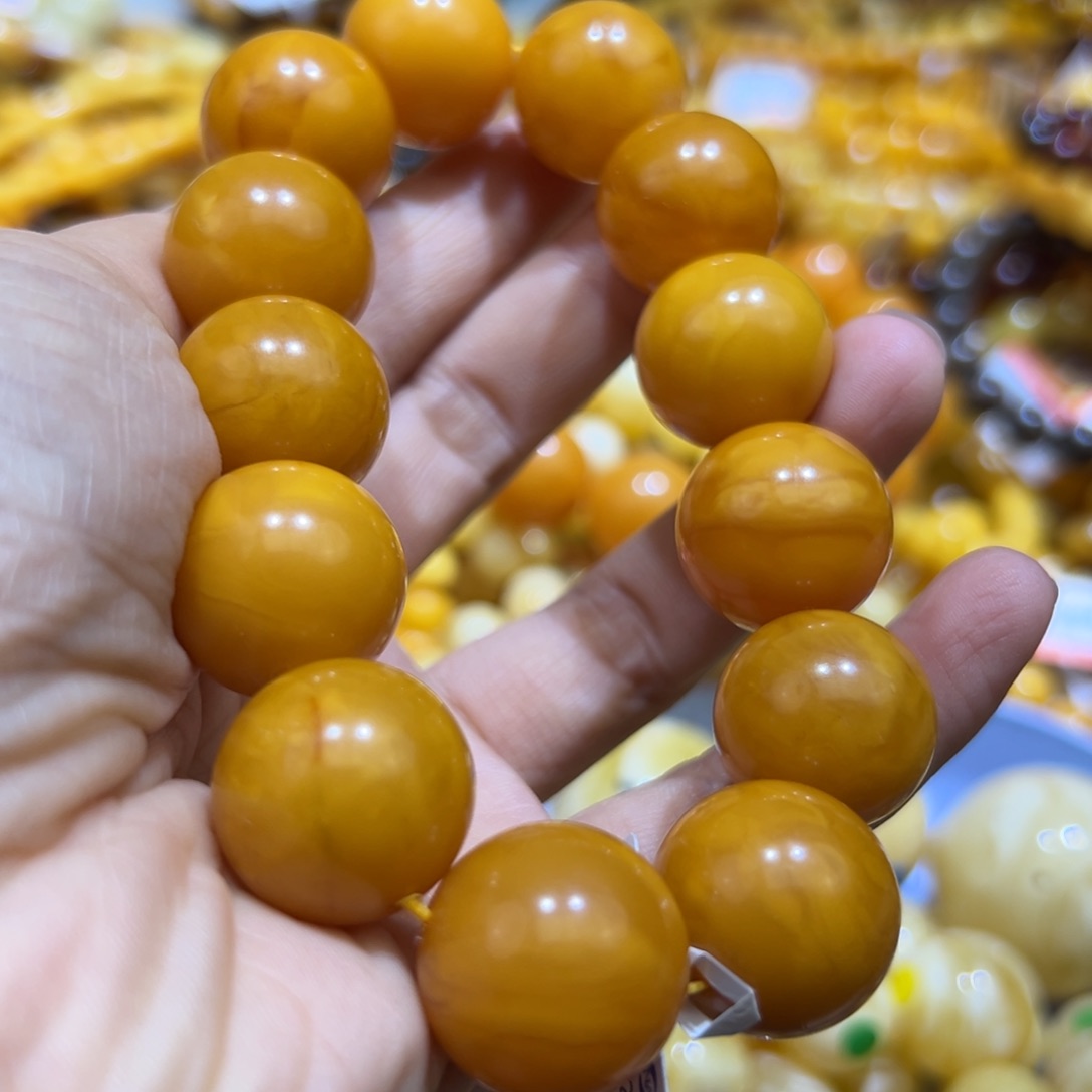 琥珀珠宝奇石未镶嵌