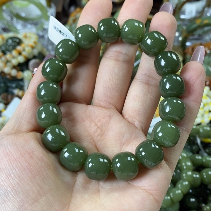 透闪石质玉手串未镶嵌知*
