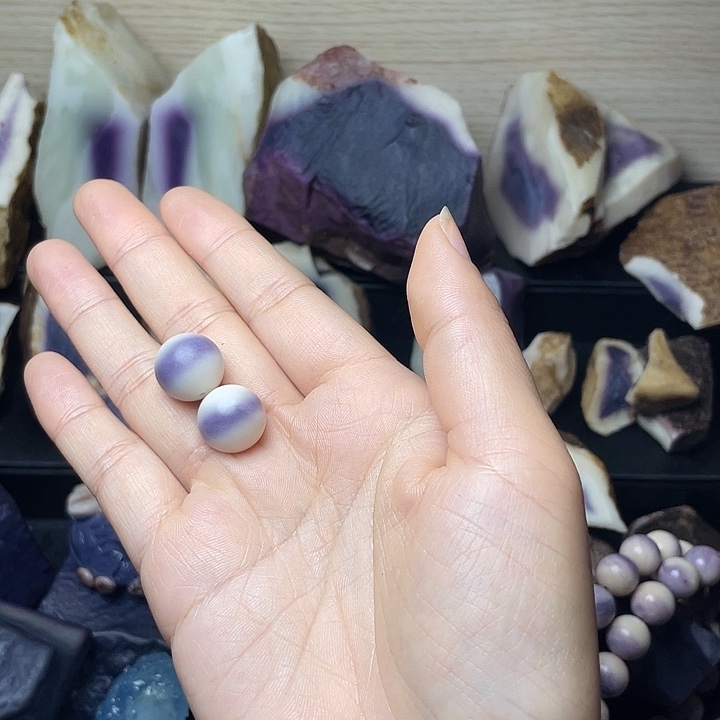 王***瑰石材新疆托克逊紫蛋白