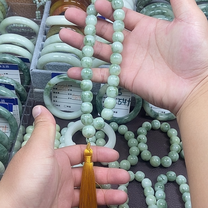 蛇纹石玉未镶嵌手链