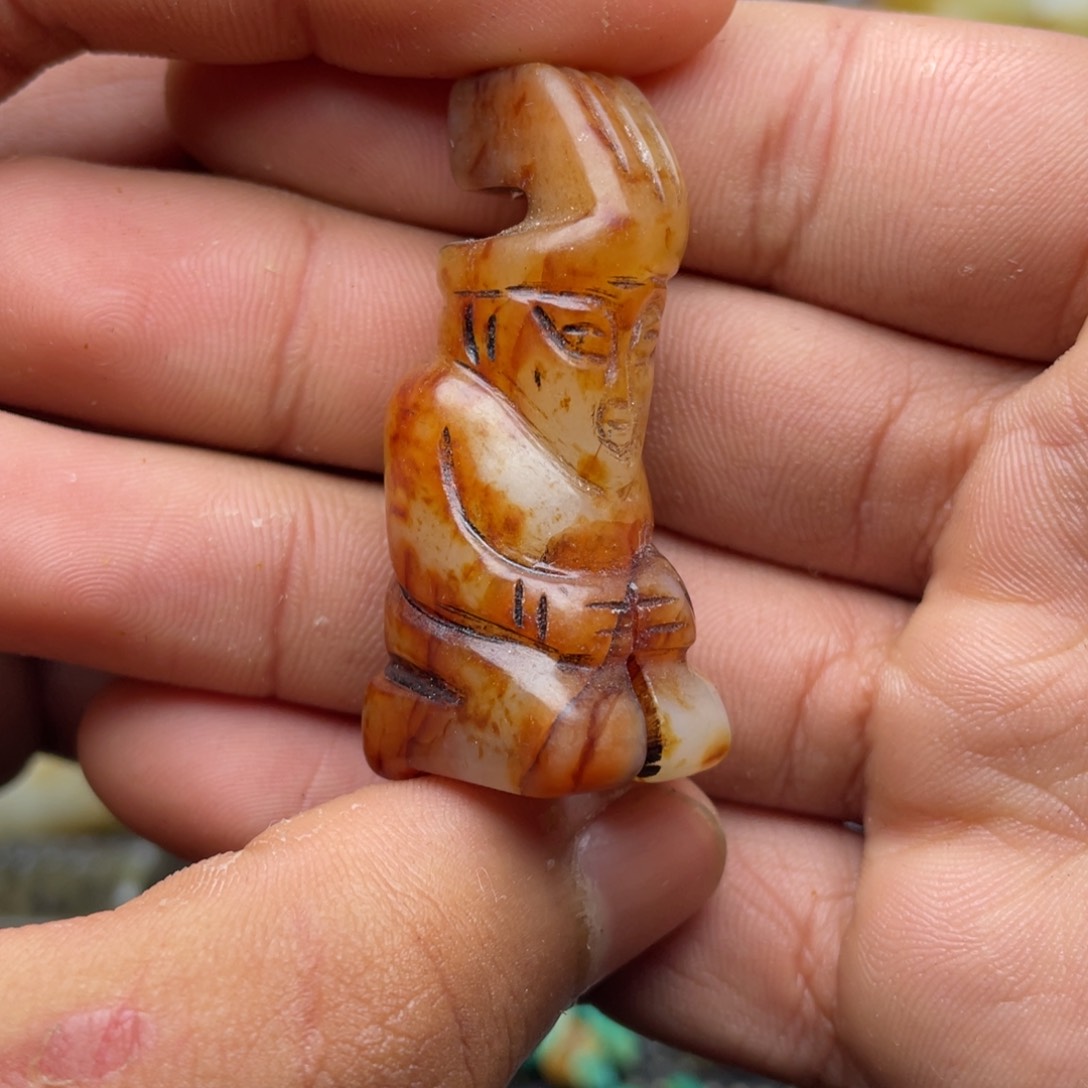 和田玉（糖玉）未镶嵌挂件