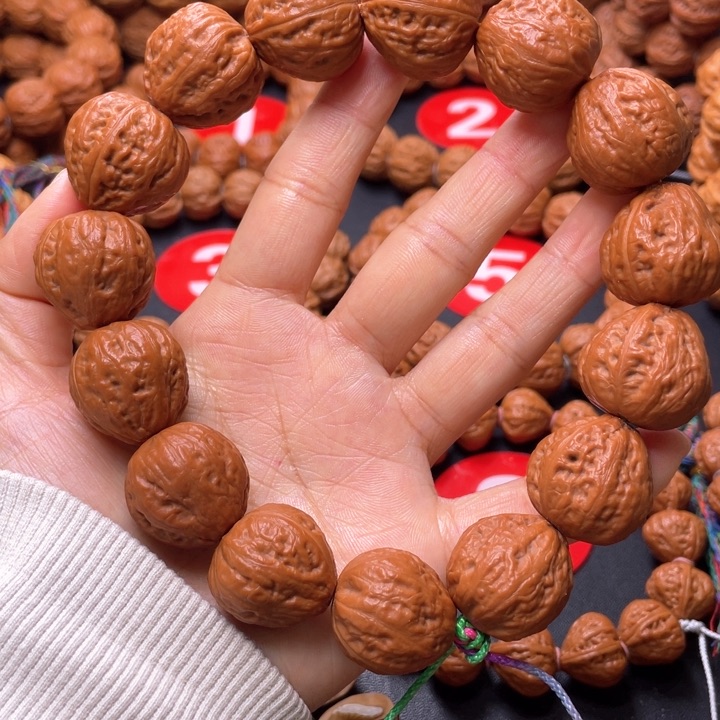 文玩核桃吊坠灯笼