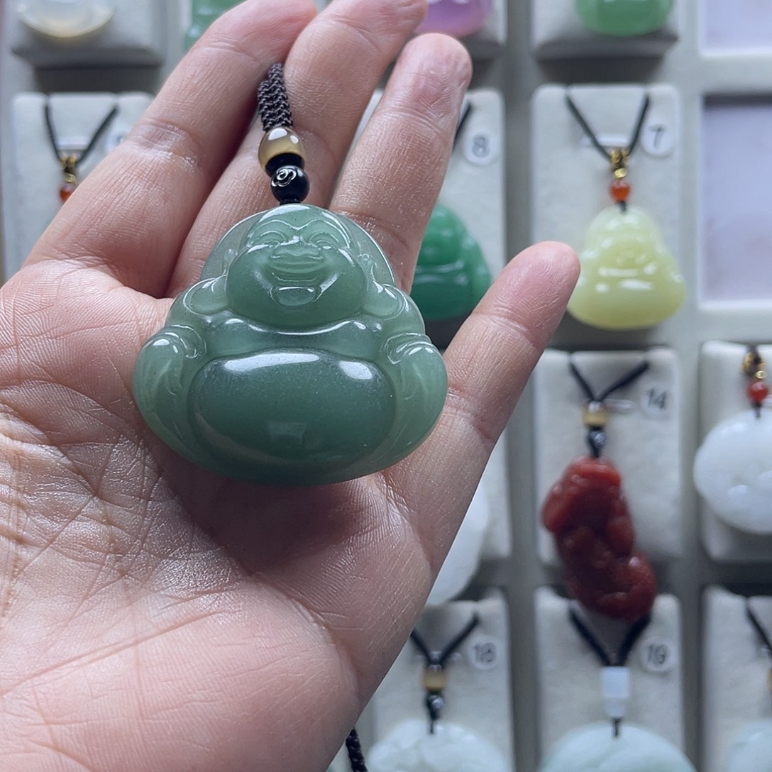 东陵石未镶嵌颈饰