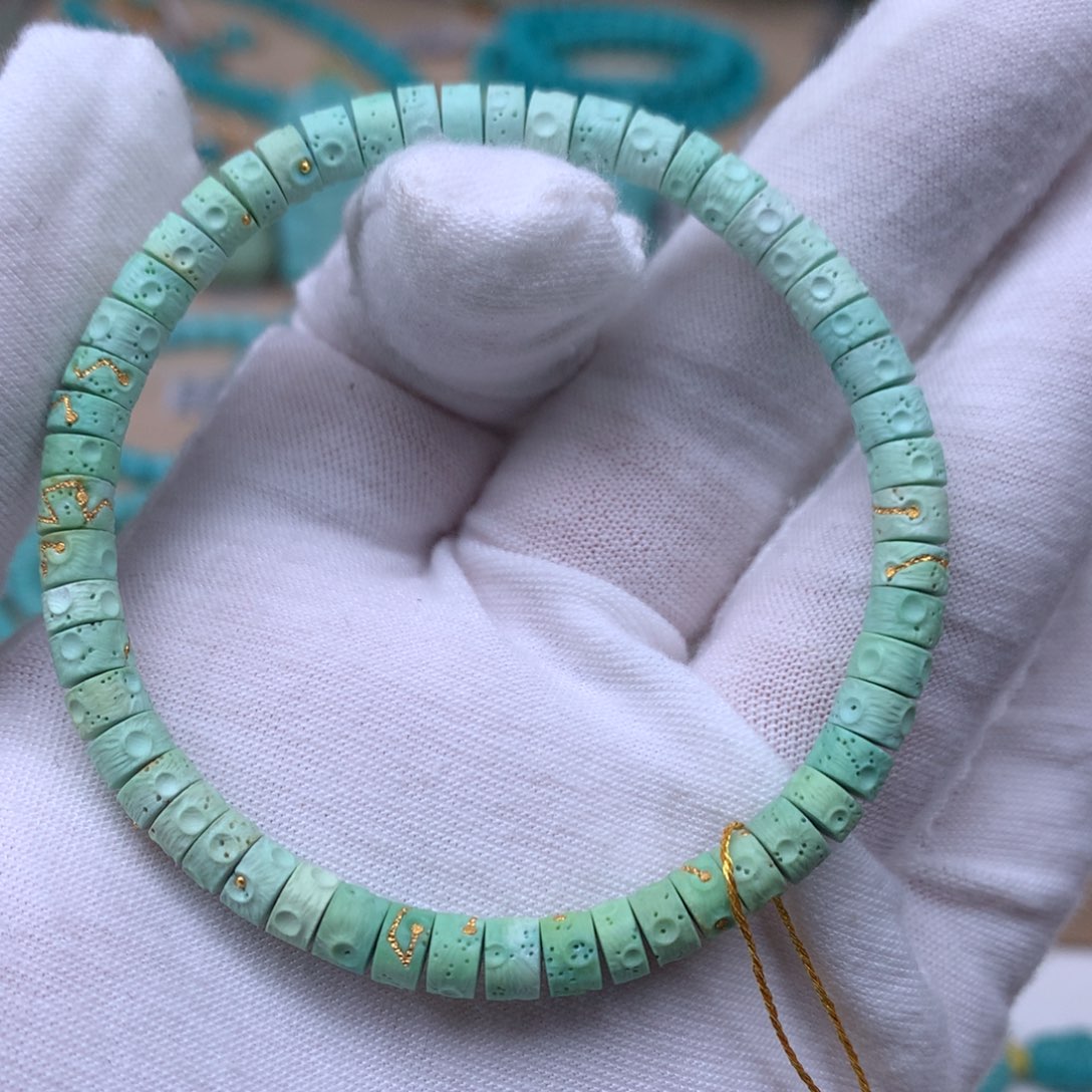 绿松石精品菜籽黄未镶嵌