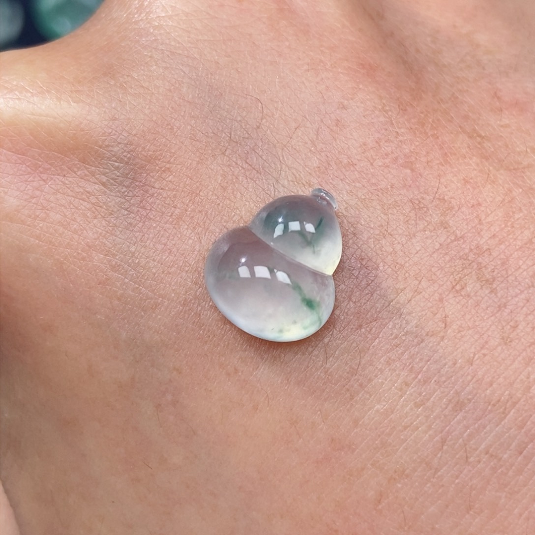 翡翠颈饰未镶嵌葫芦