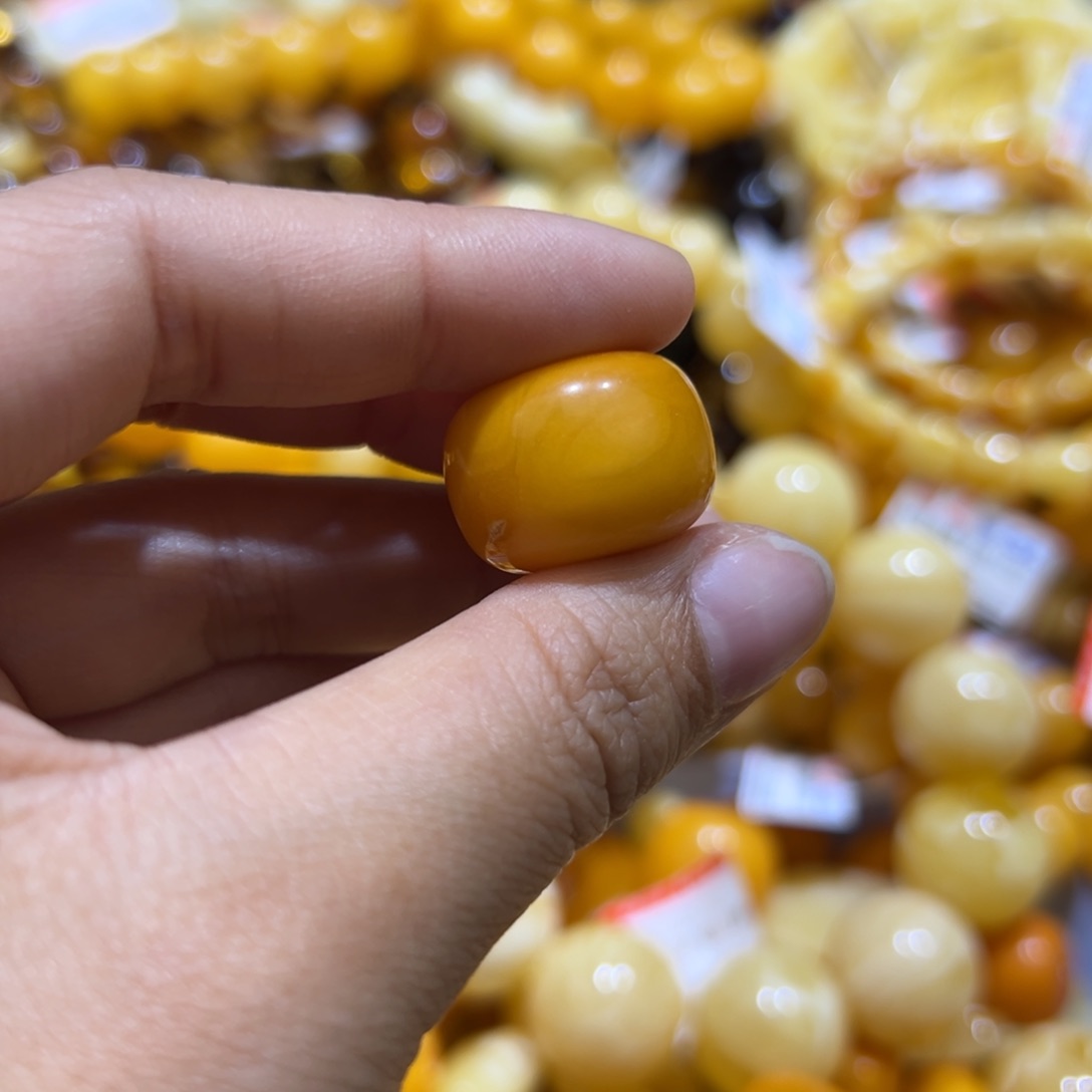 琥珀珠宝奇石未镶嵌