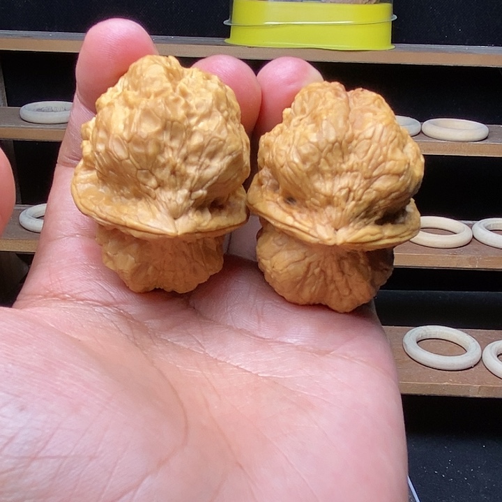 文玩核桃吊坠金樽蛤蟆头