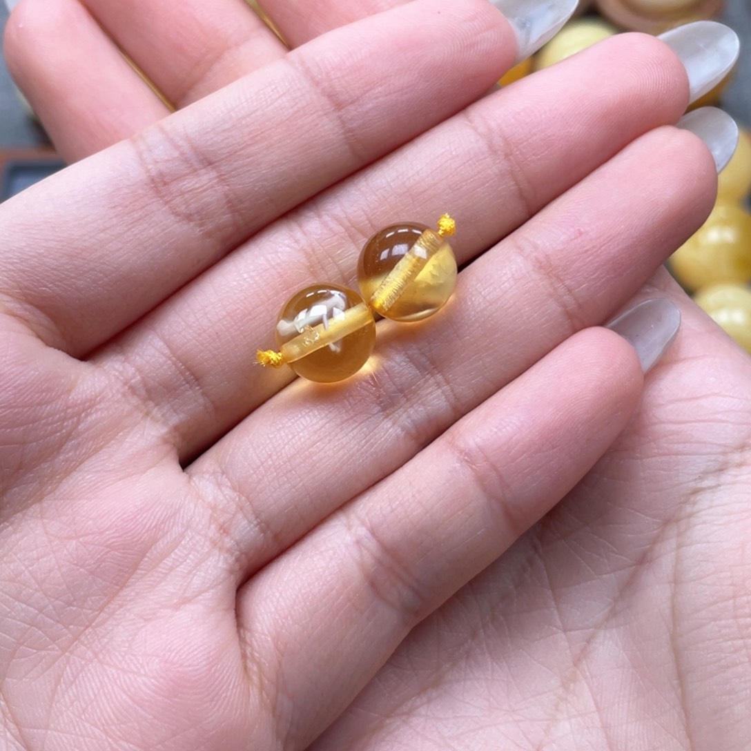 未镶嵌琥珀珠宝奇石