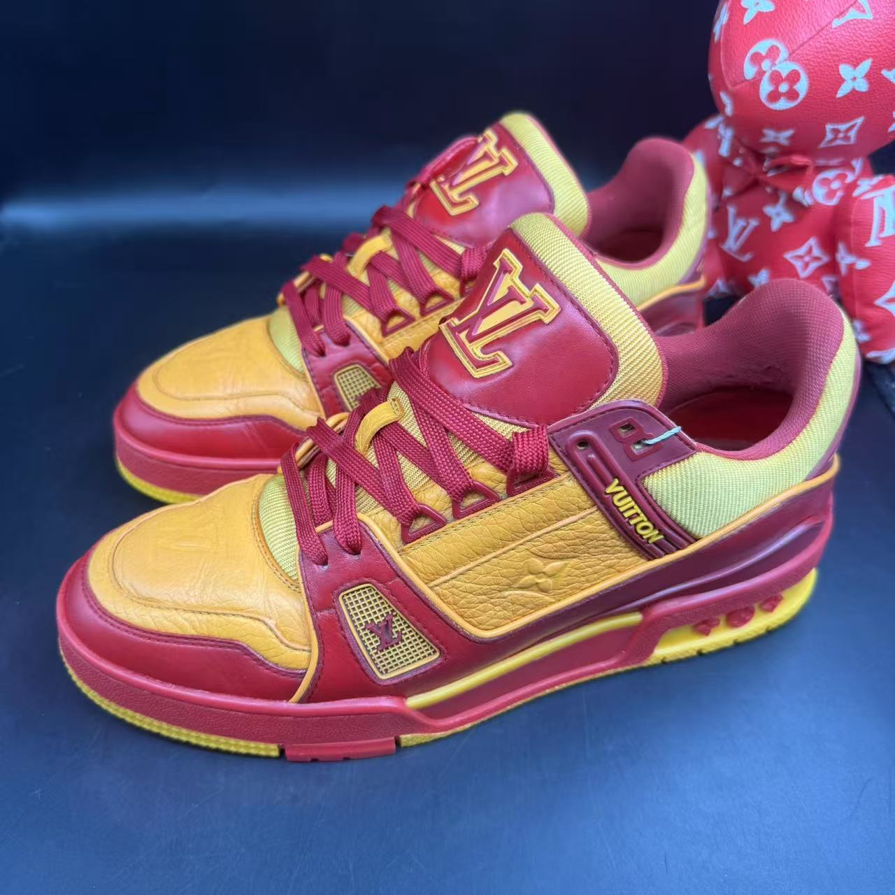 95新 LouisVuitton/路易威登 时尚红黄trainer板鞋40欧码 ddm2068