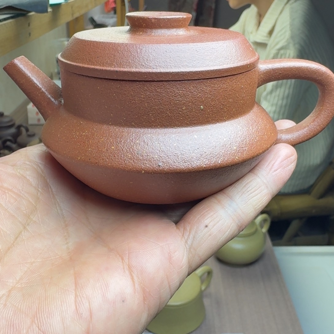 *****茶壶紫砂容量160cc