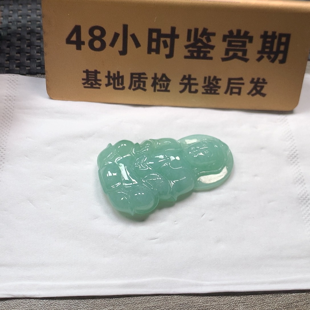 颈饰未镶嵌翡翠观音