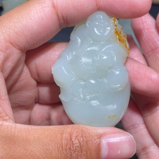 和田玉挂件未镶嵌幸**?