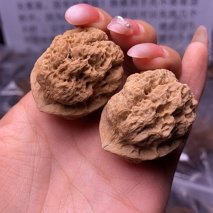 王***祏核桃云南野生铁核桃73号36mm
