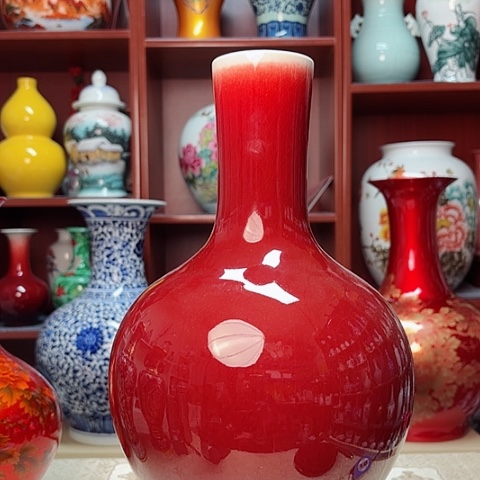 瓶高度35厘米宽20厘米