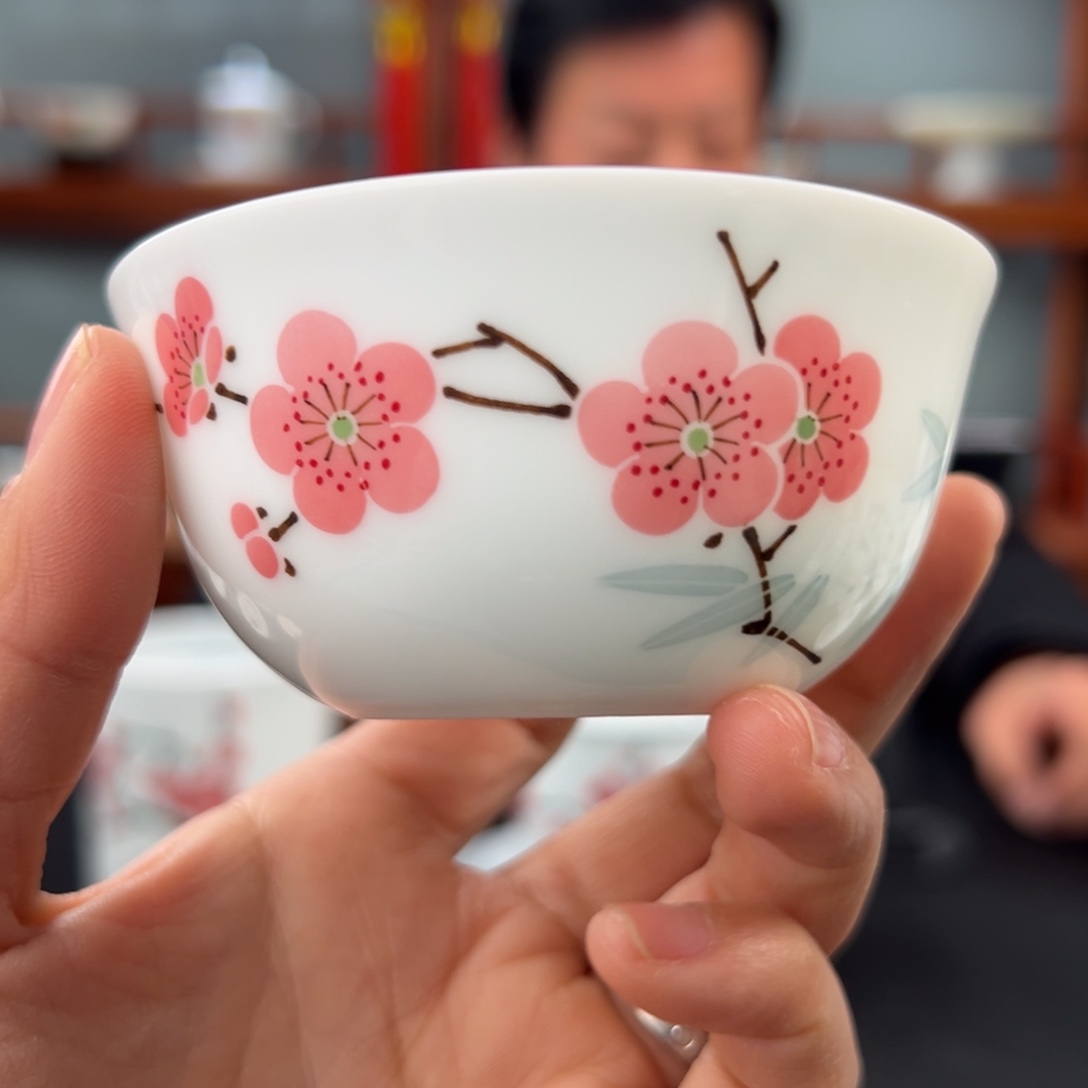 柴窑翠竹红梅卧足杯