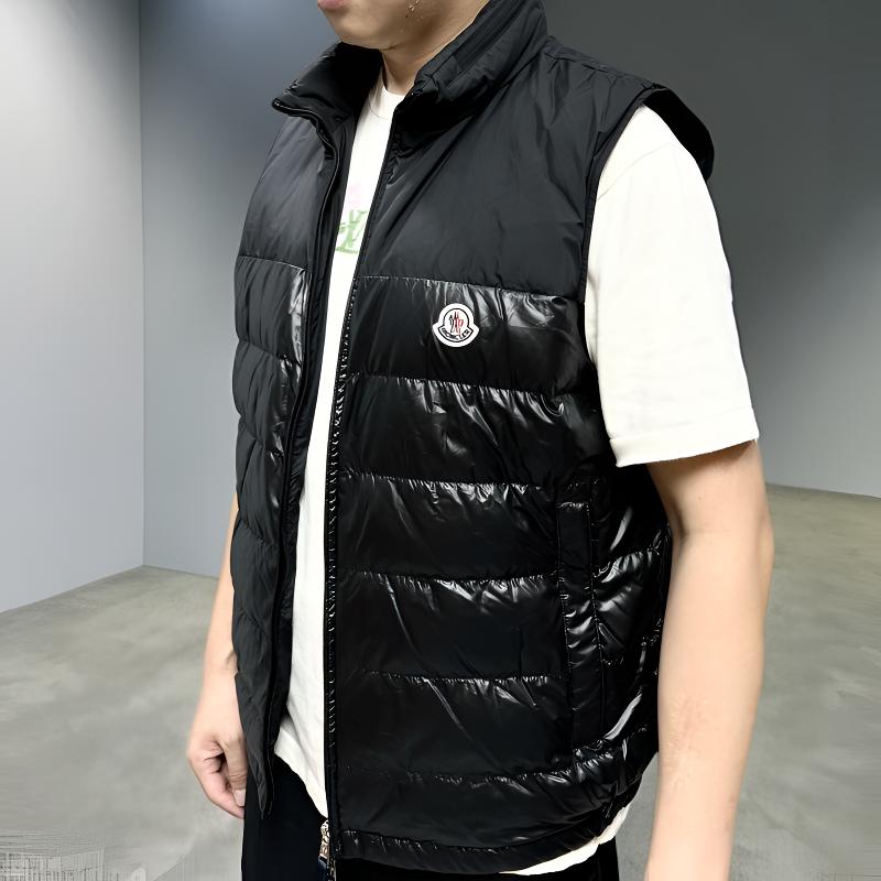未使用 MONCLER 未使用MONCLER蒙口CERCES胸前logo立领拉链羽绒马