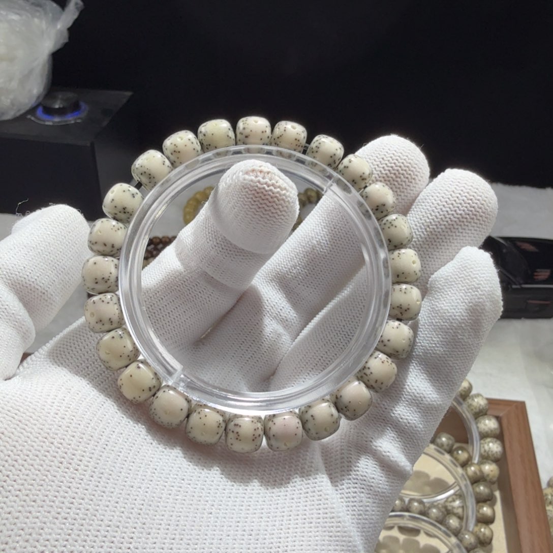 星月菩提吊坠一**肆石玉月留白98