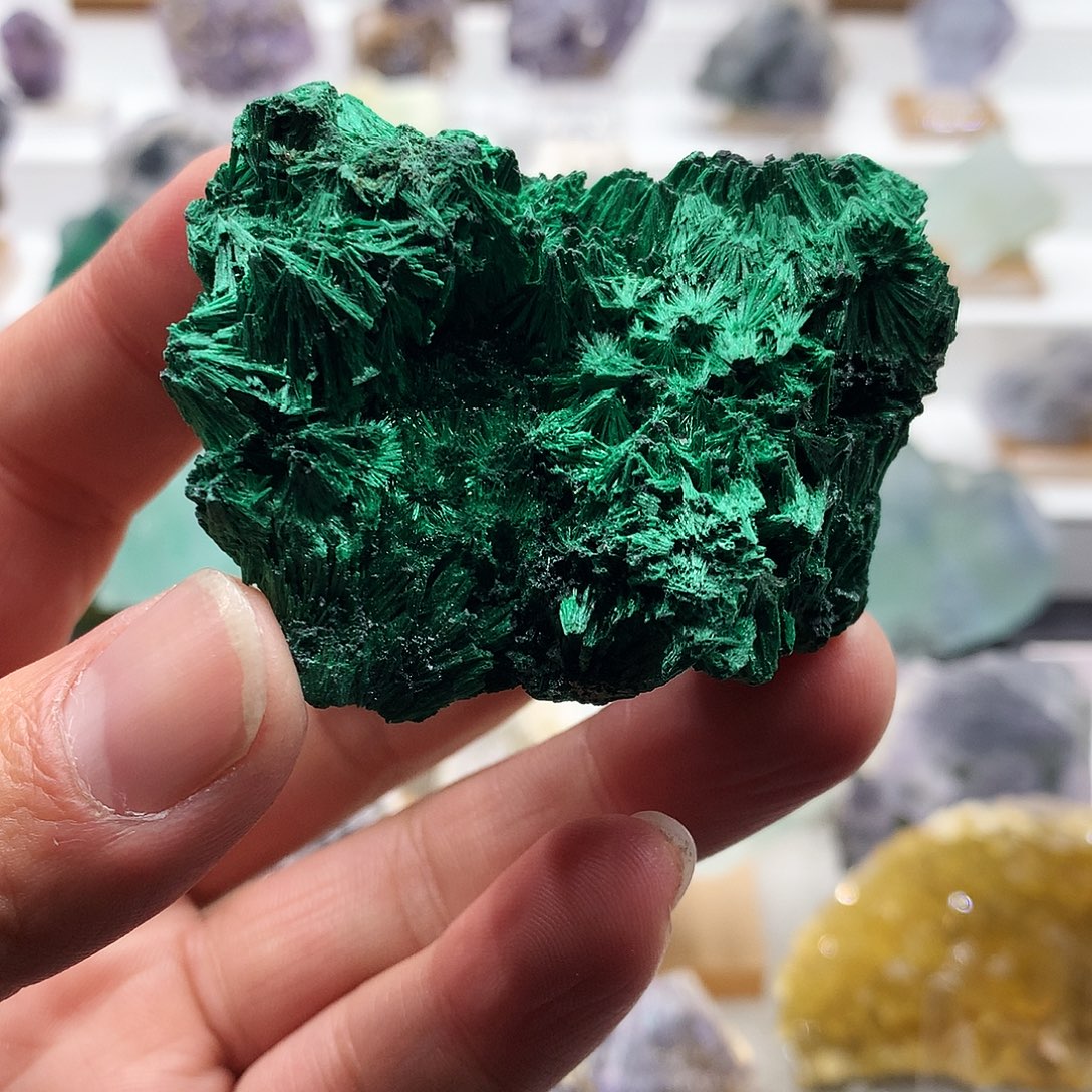 石材孔雀矿物标本
