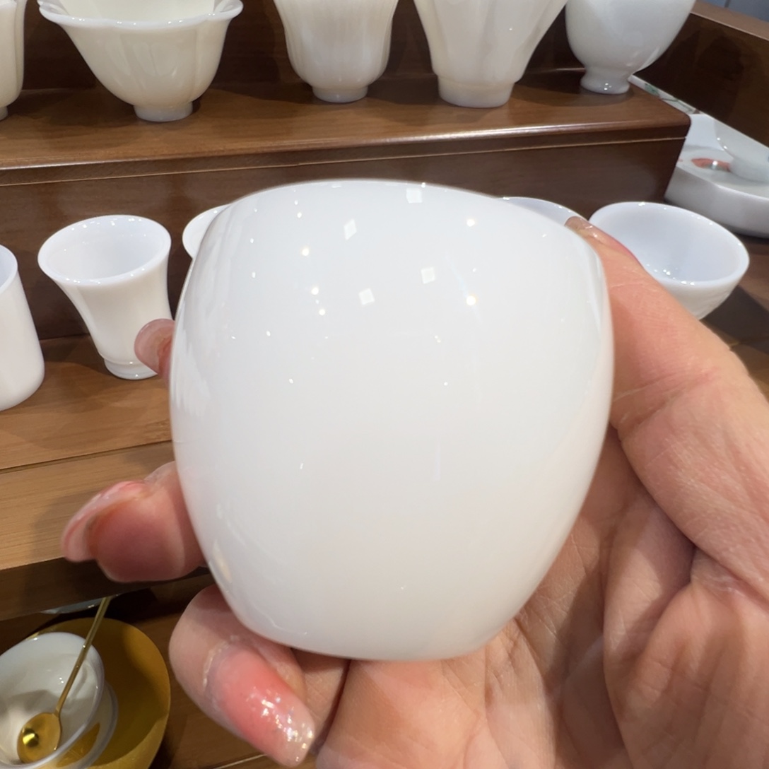 瓷片。。。。。。。。。。。。。。。。。。