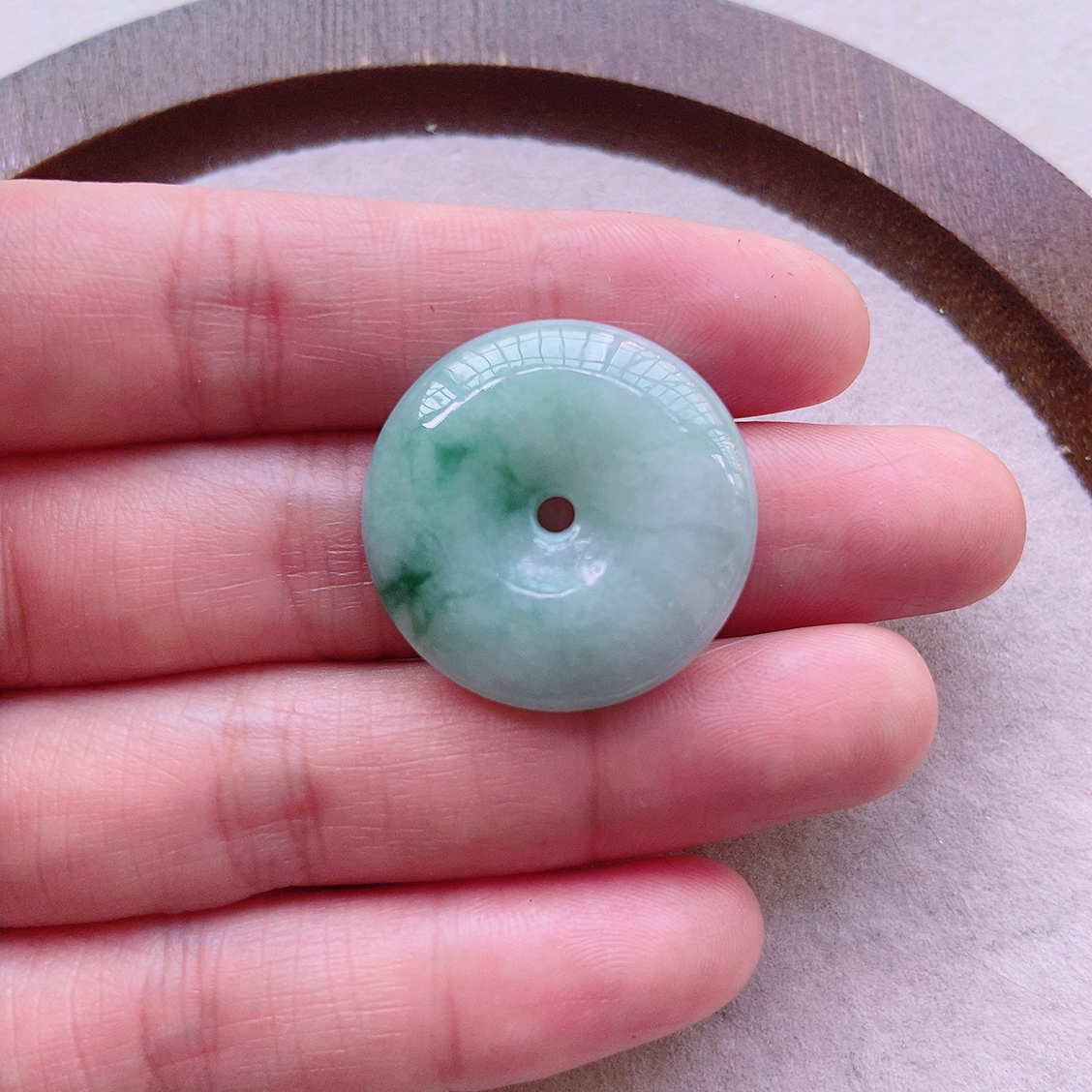 冰润精美飘花平安扣吊坠天然翡翠A货 尺寸25.2×6.8mm