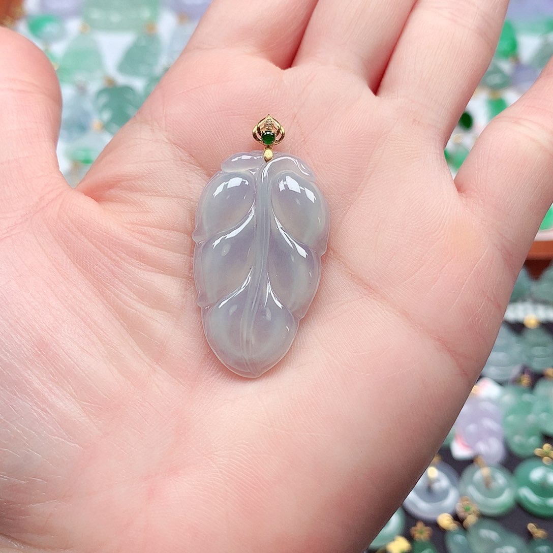 翡翠18K金镶嵌颈饰天然翡翠A货