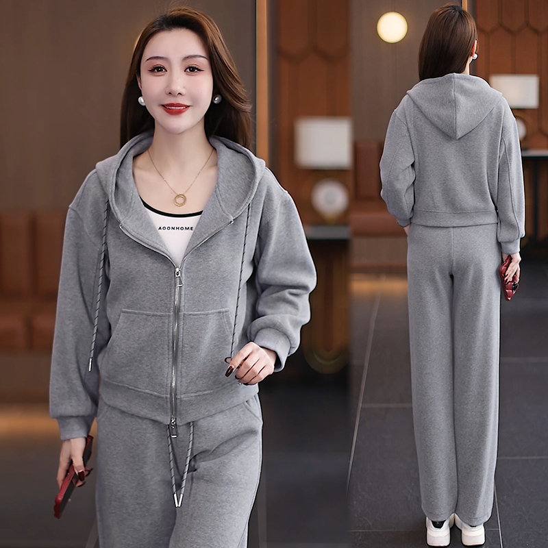 【梅子精选】春季新品时尚加厚女士休闲连帽减龄洋气休闲运动套装