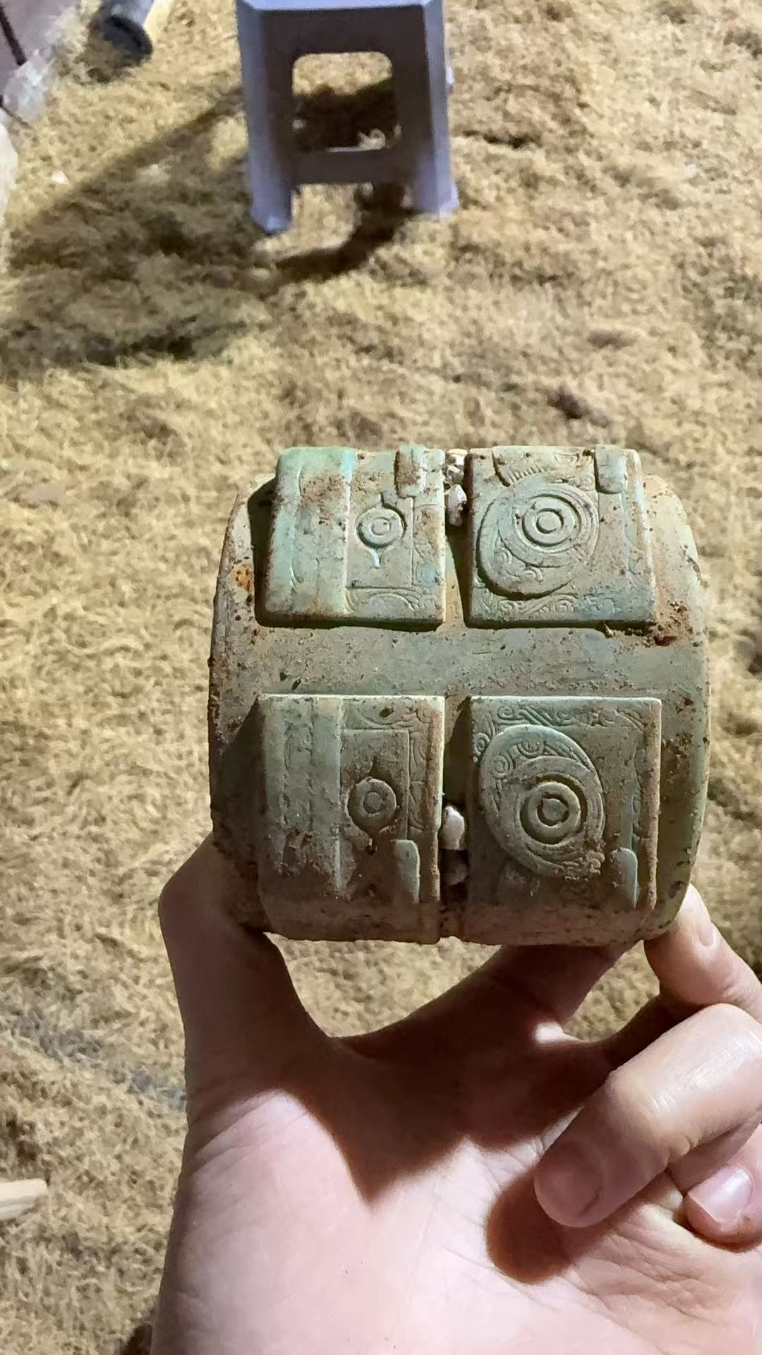 1个深色炉子摆件链接9号炉子