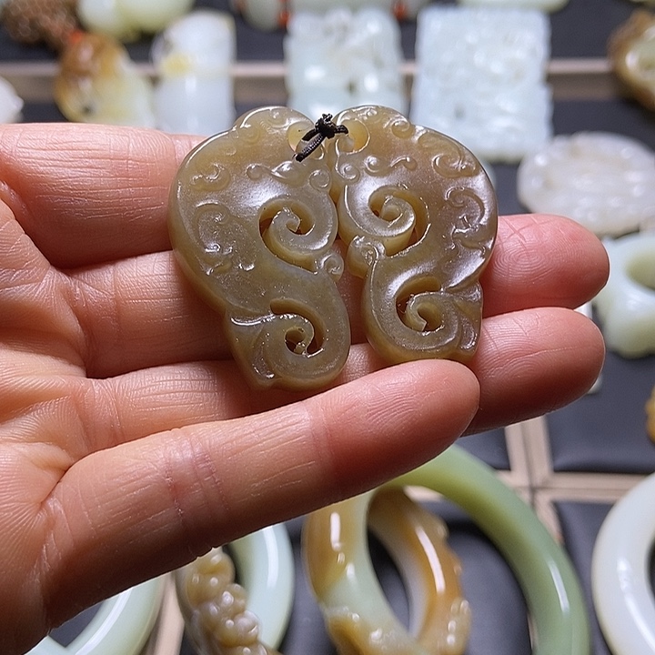 和田玉未镶嵌挂件