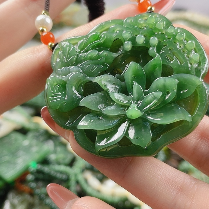 未镶嵌和田玉挂件