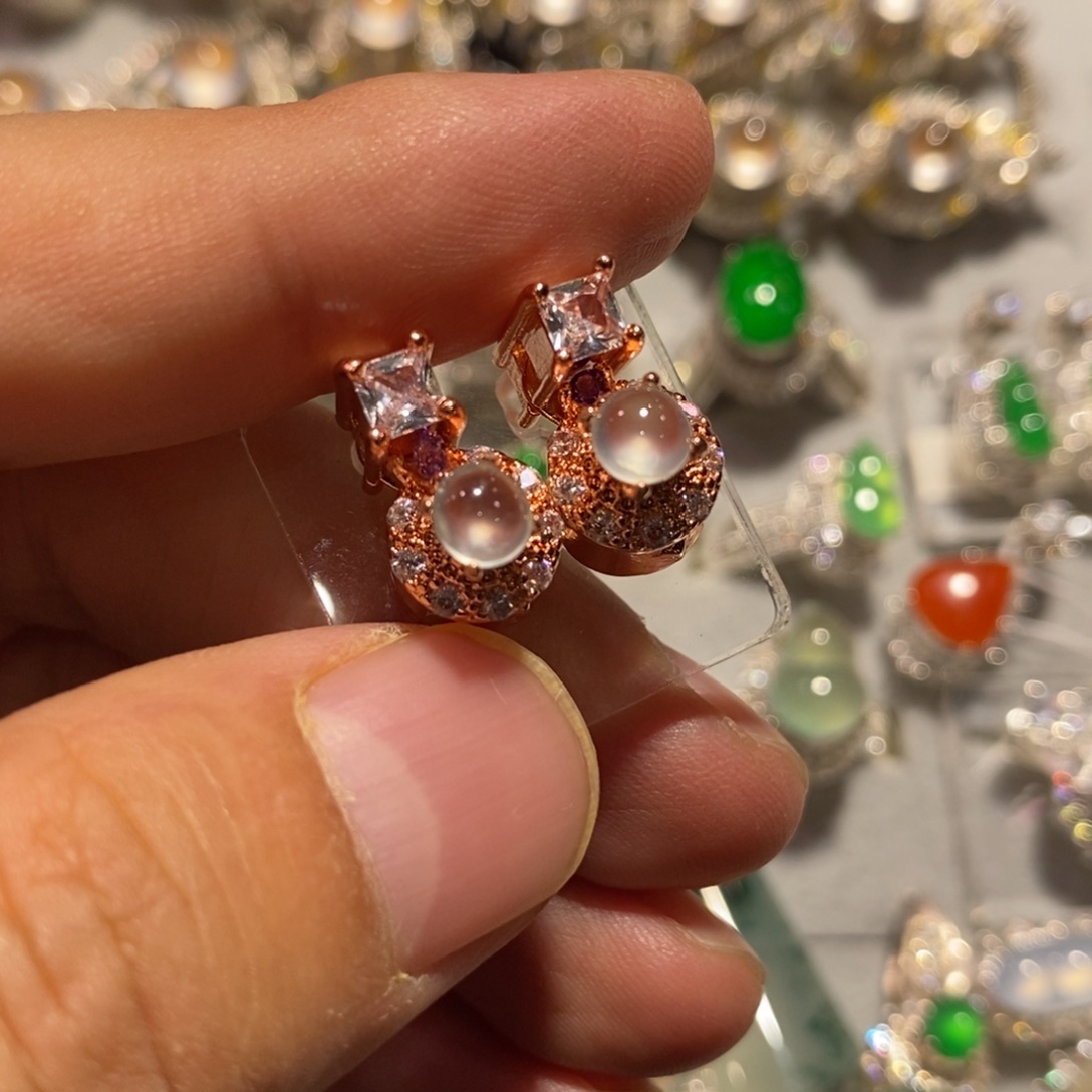 定制翡翠未镶嵌玻璃种6mm