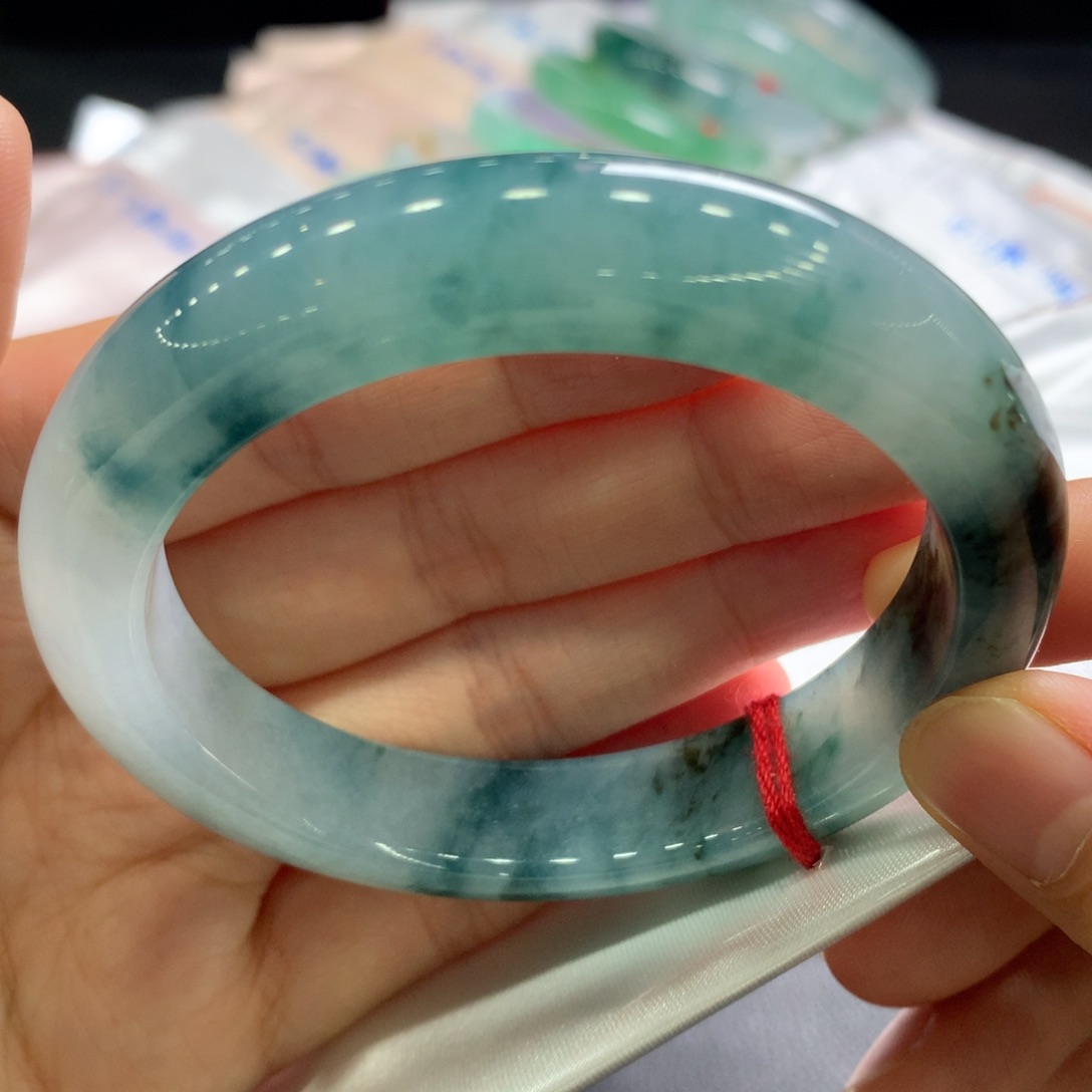 翡翠未镶嵌手镯10号飘蓝花