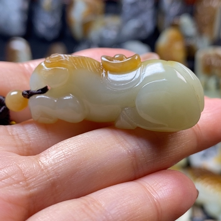 和田玉未镶嵌挂件