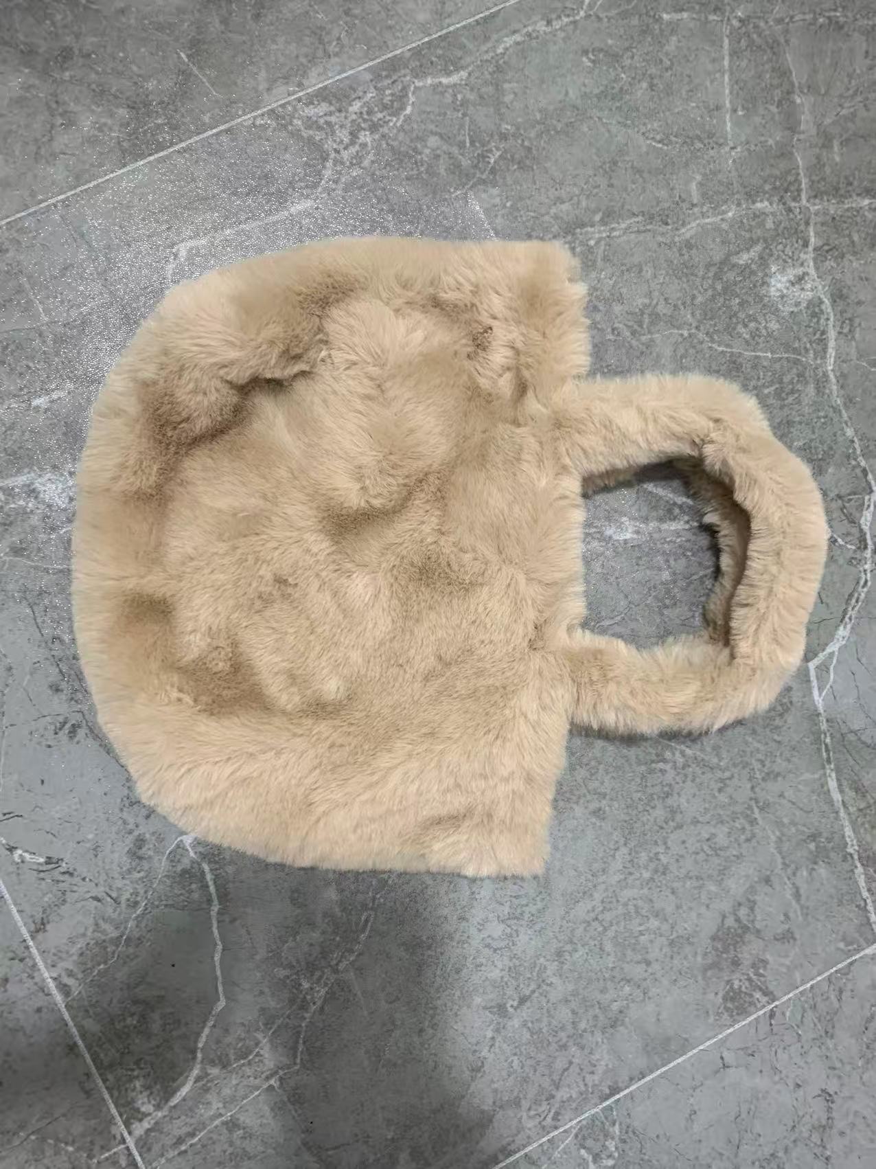 （按编码下单)高版本广州特产毛绒包