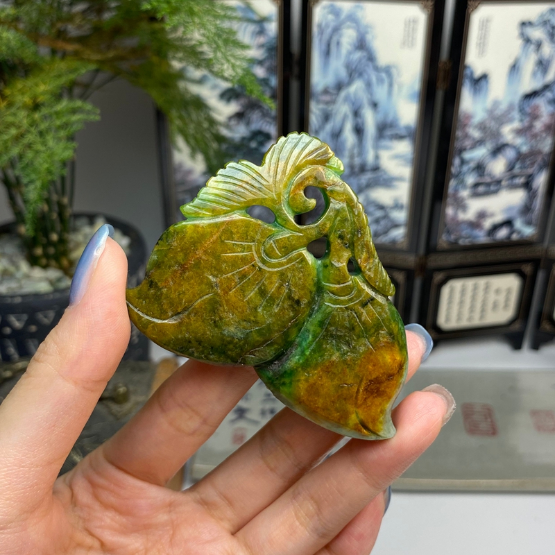老料黄加绿辣色寿桃挂件 天然翡翠A货  