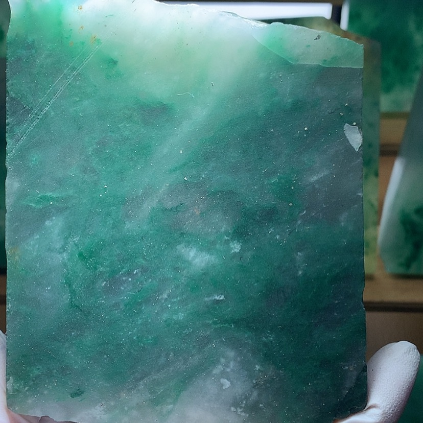 【闪购商品】定制石英质玉（非洲翠）卫*