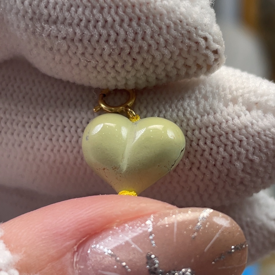 绿松石未镶嵌挂件