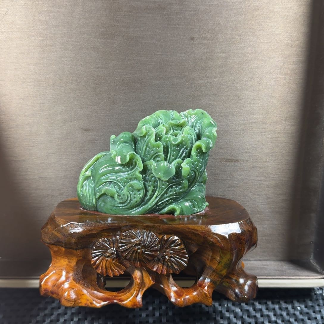 和田玉摆件未镶嵌碧玉