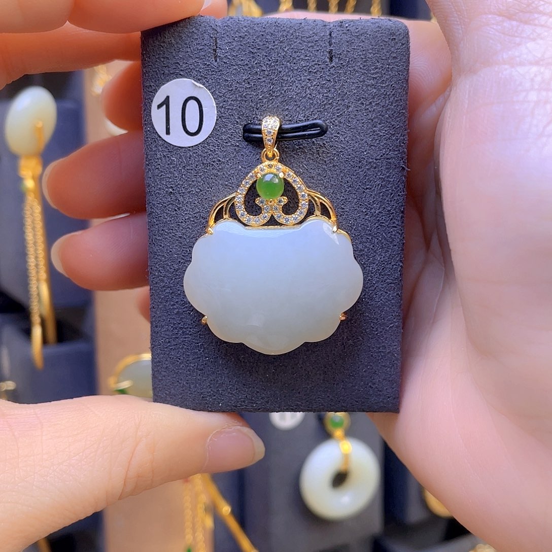 和田玉颈饰银S925镀金镶嵌