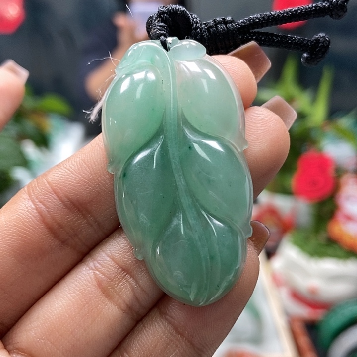 石英质玉颈饰未镶嵌