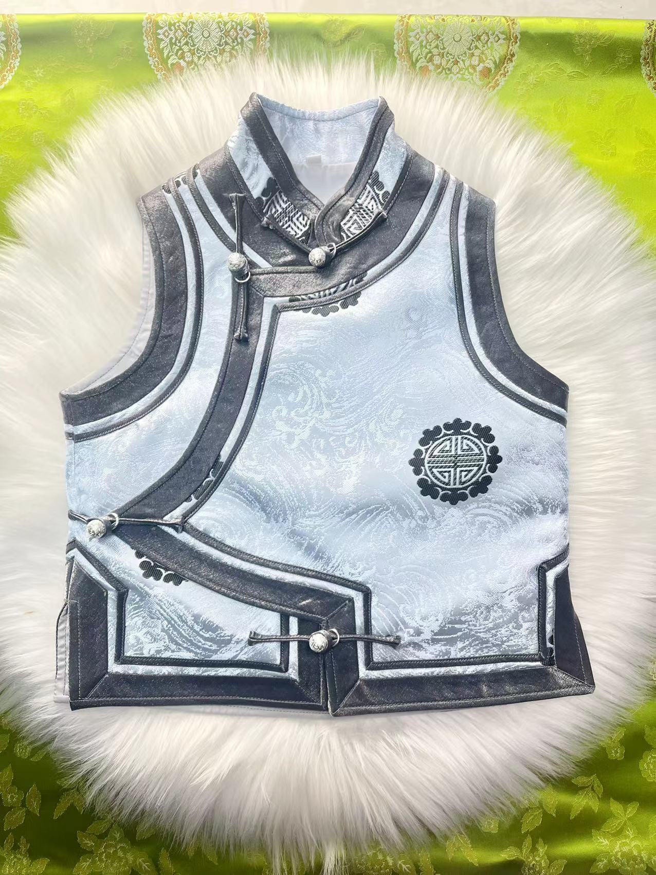 【蒙善妈】银灰重工系列 马甲  男女宝宝通用走秀拜年服儿童时尚